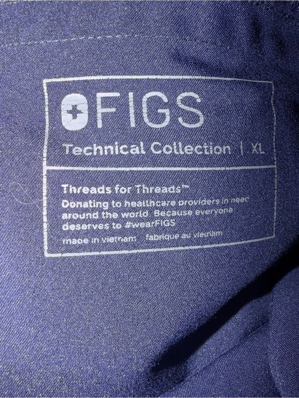 Figs Men's Axim Cargo Navy Scrub Pants (Size XL)